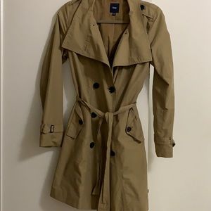 GAP Trench coat. Excellent condition